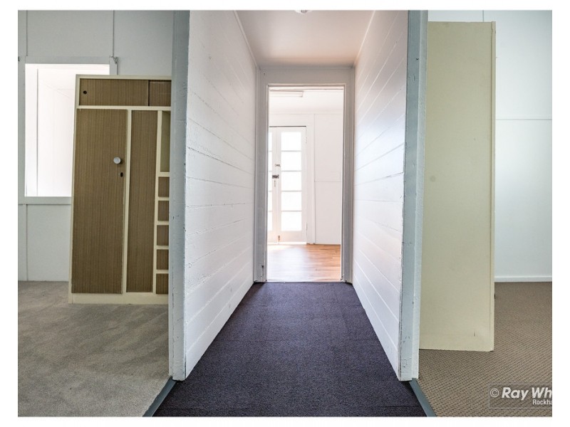 285 George Street, Depot Hill QLD 4700