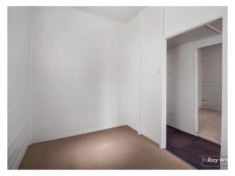 285 George Street, Depot Hill QLD 4700