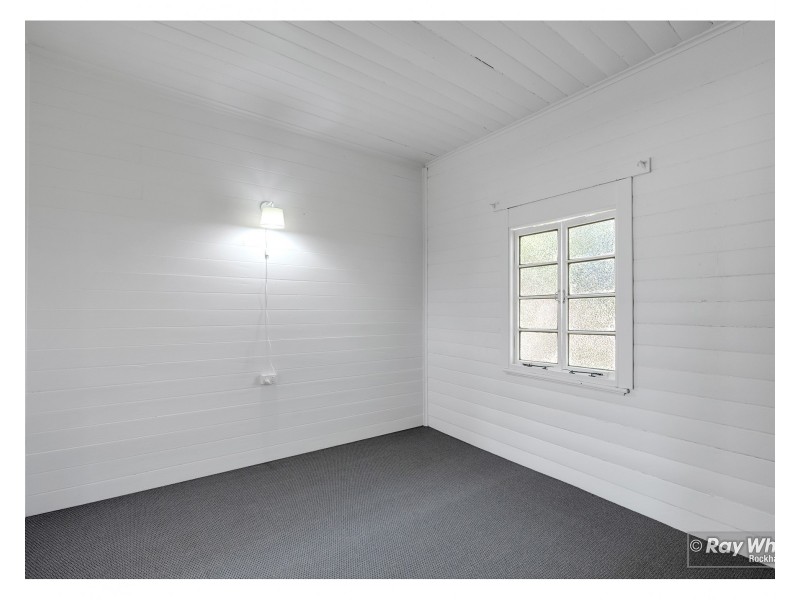 285 George Street, Depot Hill QLD 4700