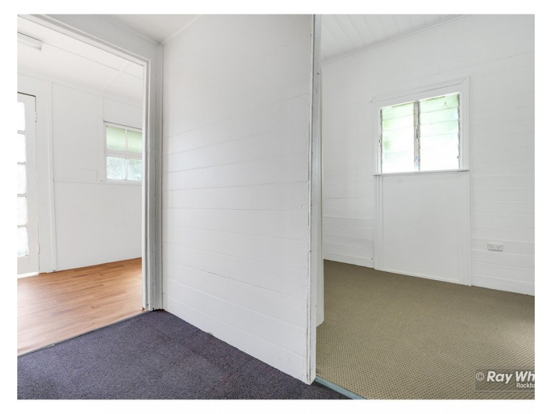 285 George Street, Depot Hill QLD 4700