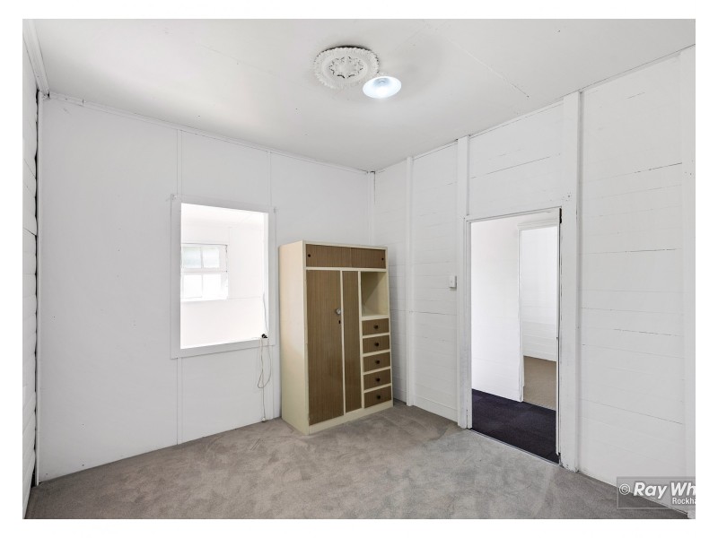 285 George Street, Depot Hill QLD 4700