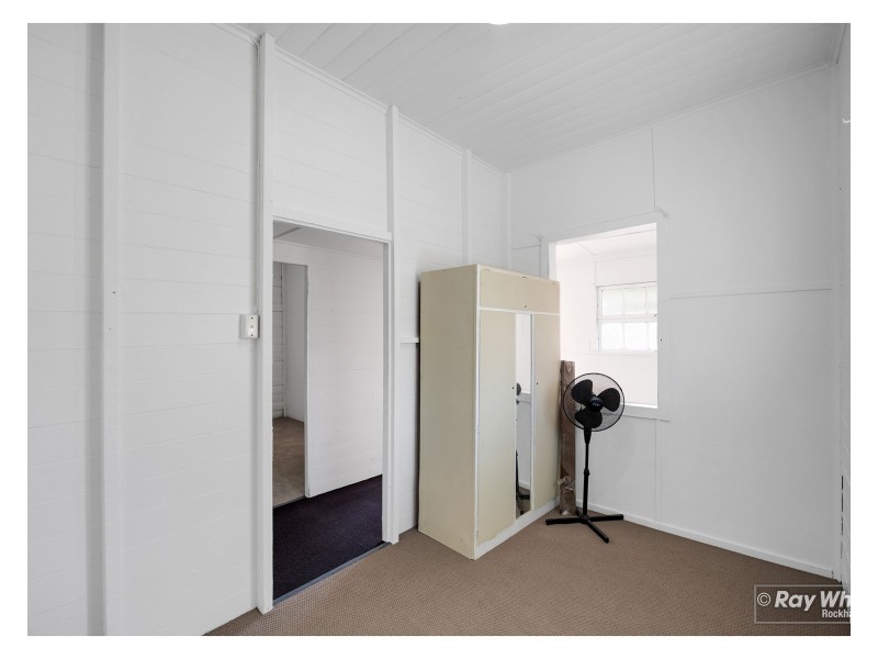 285 George Street, Depot Hill QLD 4700
