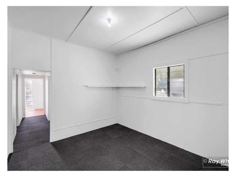 285 George Street, Depot Hill QLD 4700