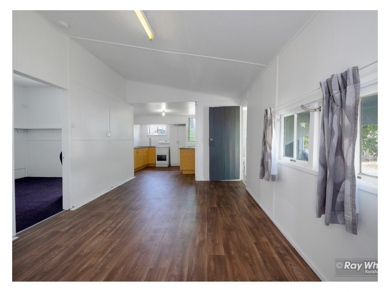 285 George Street, Depot Hill QLD 4700