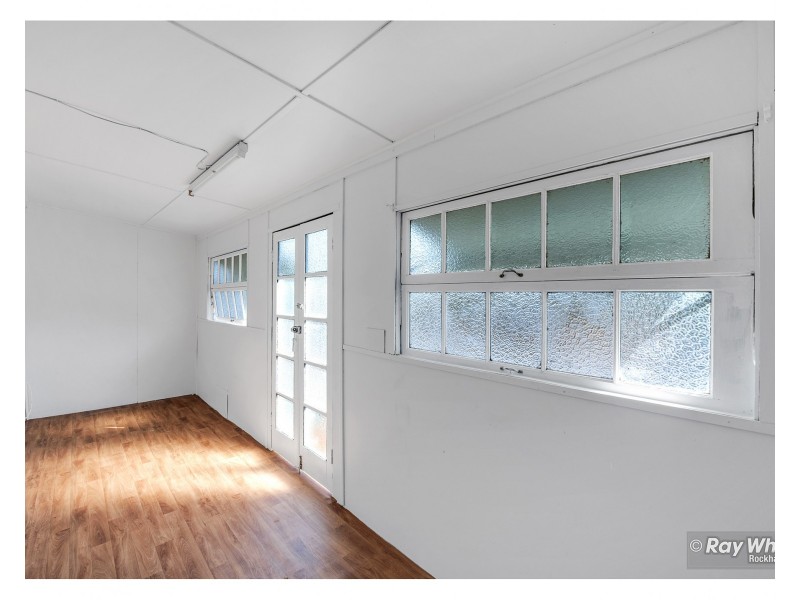 285 George Street, Depot Hill QLD 4700