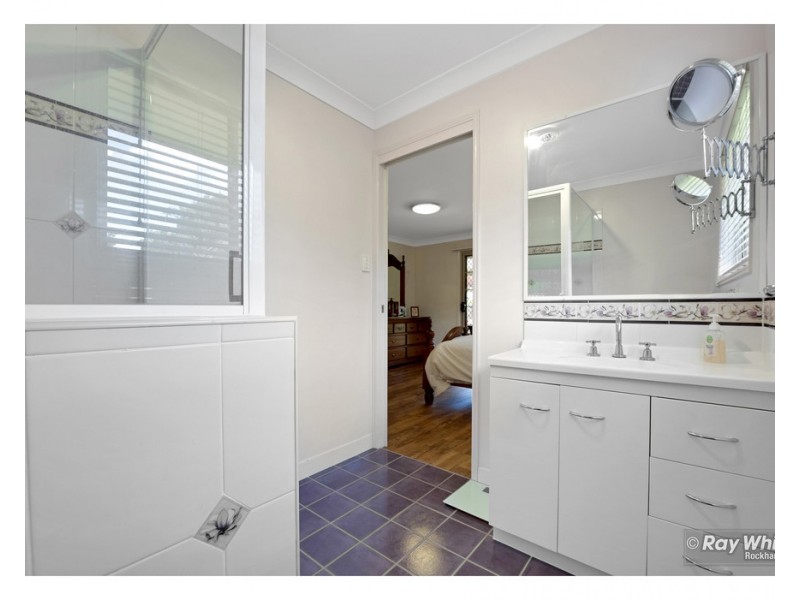 14 Cunningham Drive, Glenlee QLD 4711