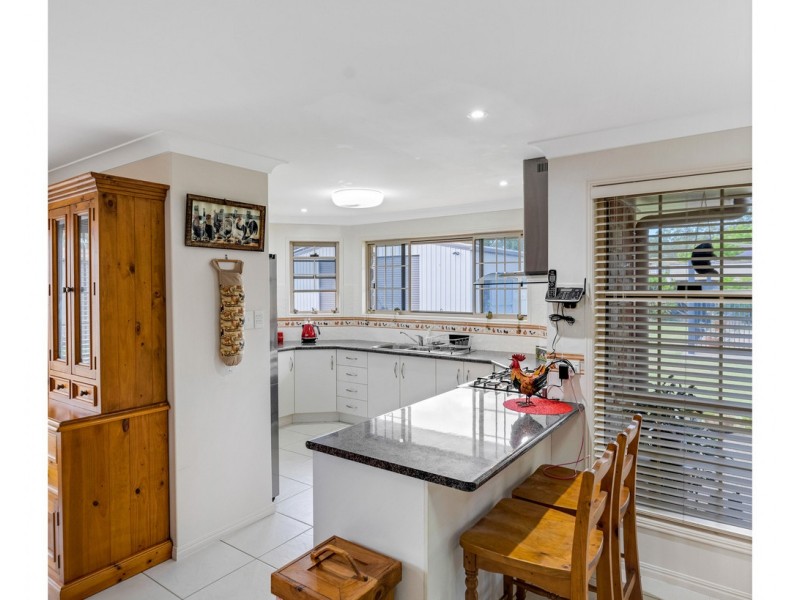 14 Cunningham Drive, Glenlee QLD 4711