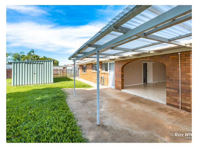 99 Buzacott Street, Park Avenue QLD 4701