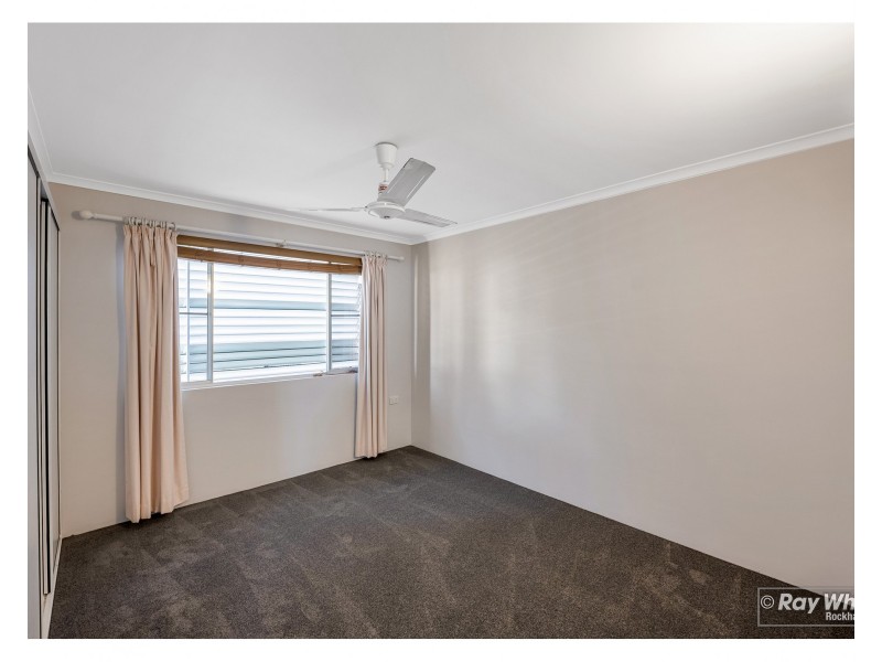 99 Buzacott Street, Park Avenue QLD 4701