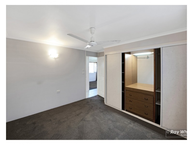 99 Buzacott Street, Park Avenue QLD 4701