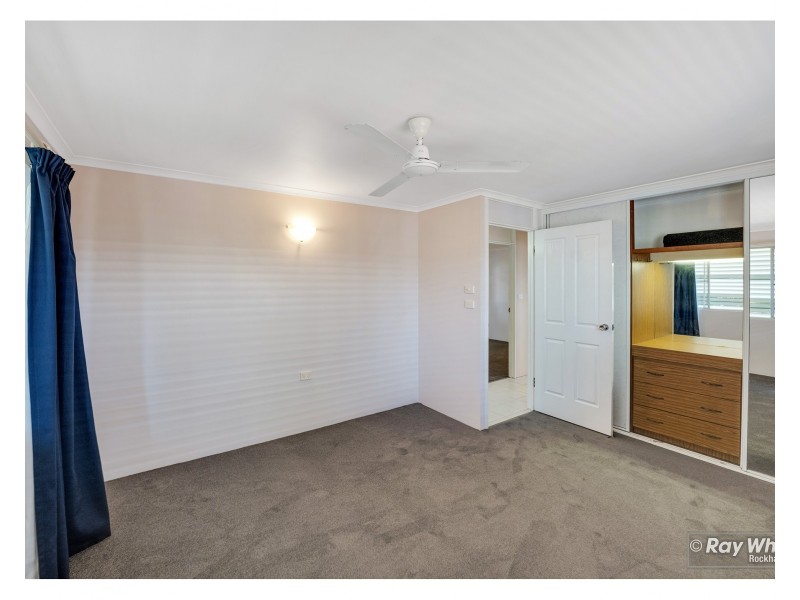 99 Buzacott Street, Park Avenue QLD 4701