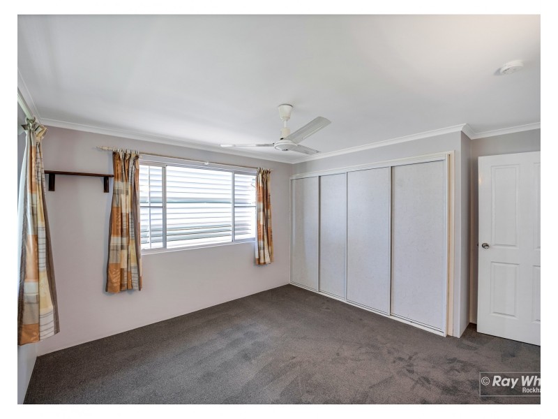 99 Buzacott Street, Park Avenue QLD 4701