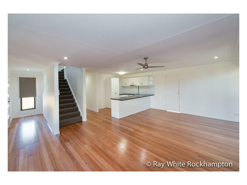 2/77 Livingstone Street, Berserker QLD 4701