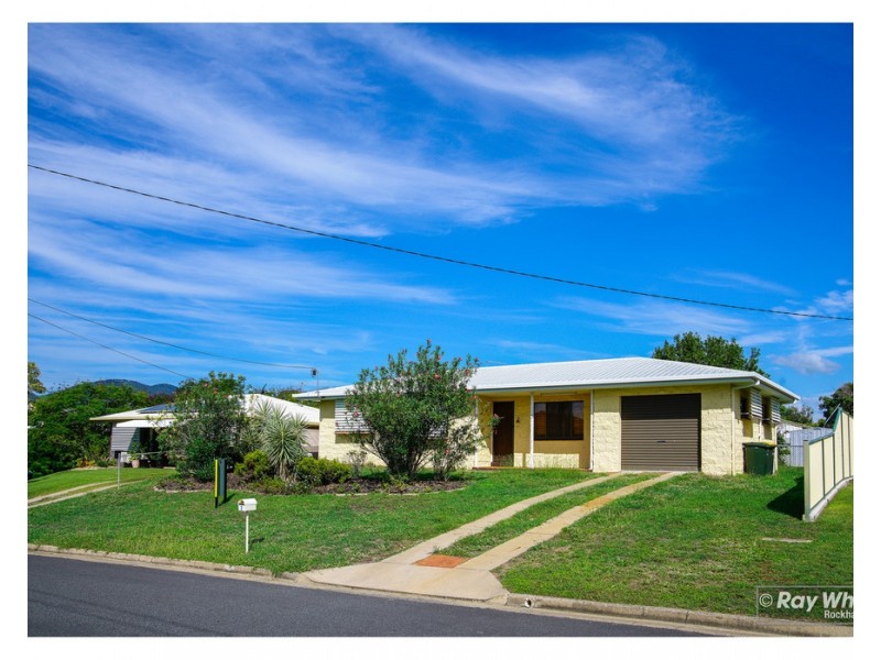 3 Broughton Street, Kawana QLD 4701