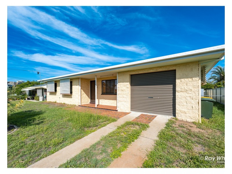 3 Broughton Street, Kawana QLD 4701