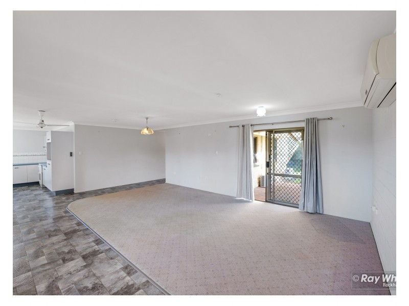 3 Broughton Street, Kawana QLD 4701