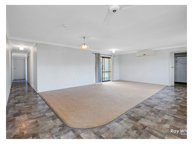 3 Broughton Street, Kawana QLD 4701