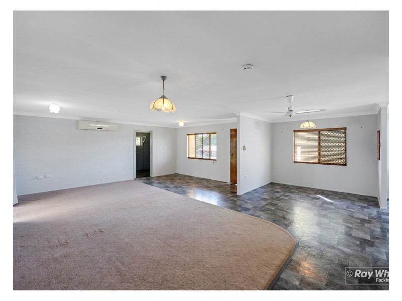 3 Broughton Street, Kawana QLD 4701