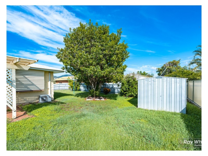 3 Broughton Street, Kawana QLD 4701