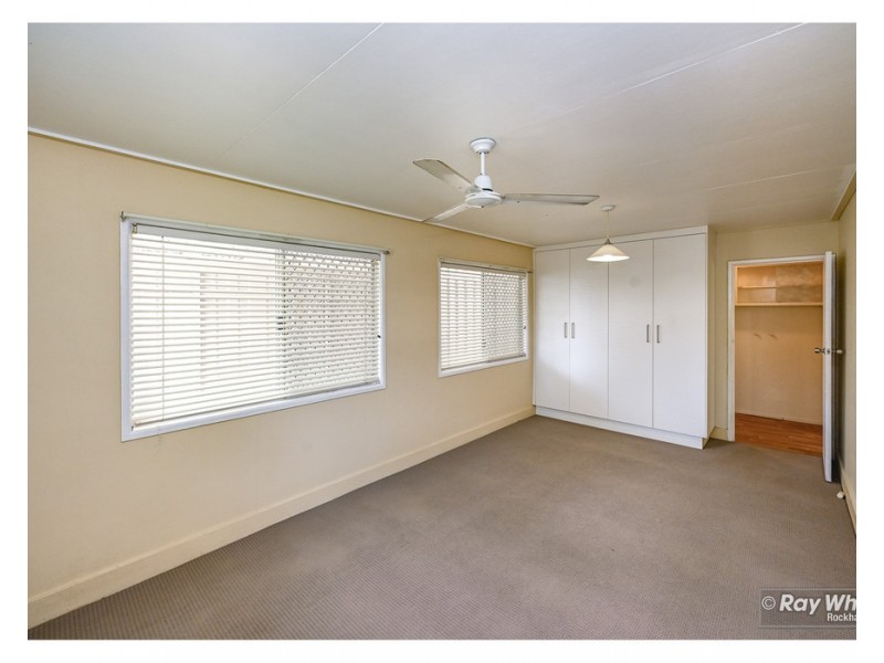 68 Rice Street, Park Avenue QLD 4701