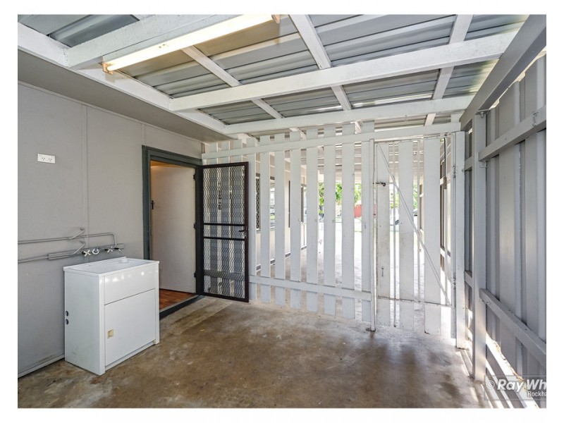 68 Rice Street, Park Avenue QLD 4701