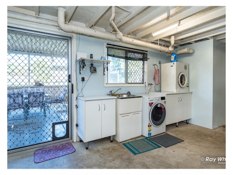 124 Dee Street, Koongal QLD 4701