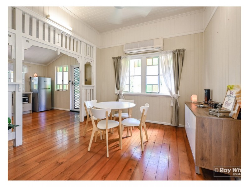 306 Upper Dawson Road, The Range QLD 4700