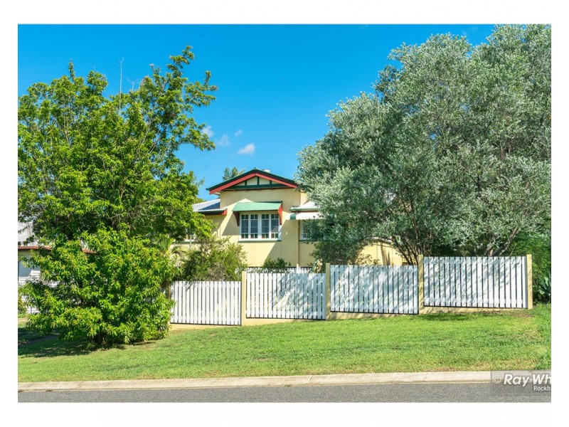 306 Upper Dawson Road, The Range QLD 4700