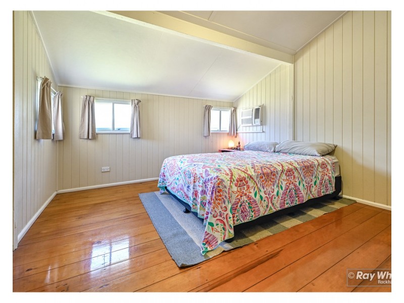 306 Upper Dawson Road, The Range QLD 4700