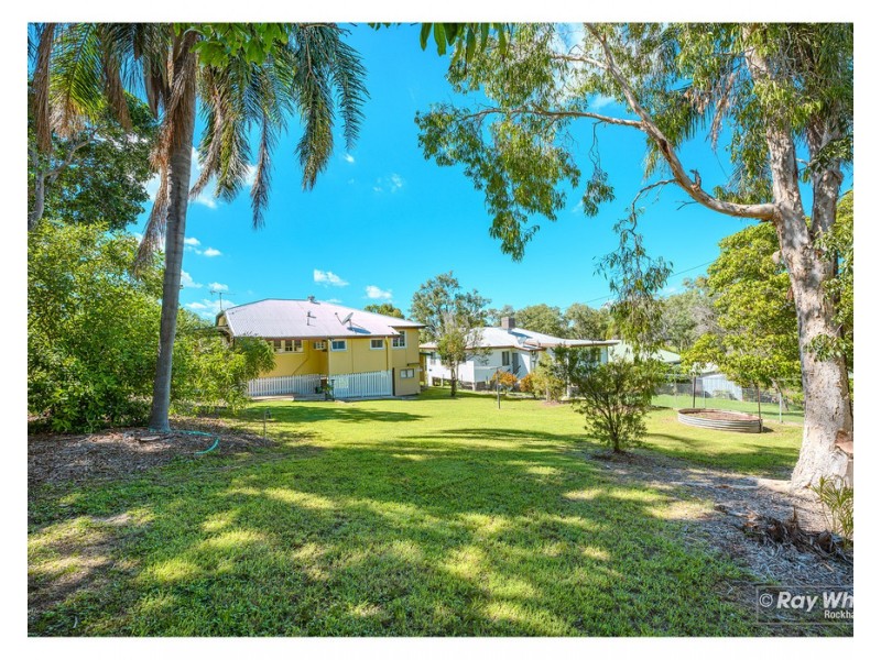 306 Upper Dawson Road, The Range QLD 4700