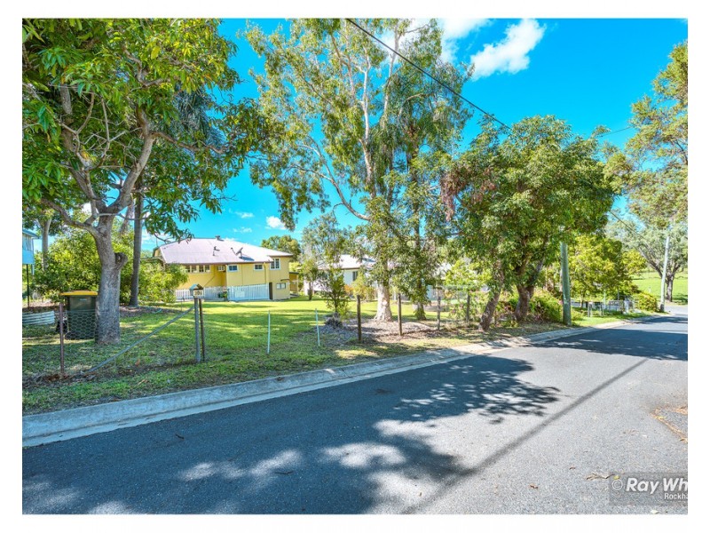 306 Upper Dawson Road, The Range QLD 4700