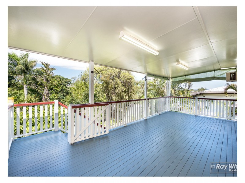 5 Pearson Street, West Rockhampton QLD 4700