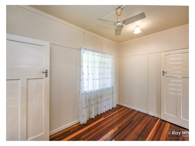 5 Pearson Street, West Rockhampton QLD 4700