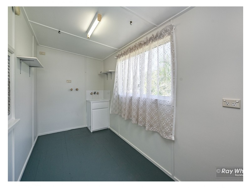 5 Pearson Street, West Rockhampton QLD 4700