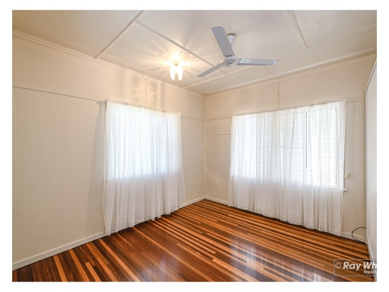 5 Pearson Street, West Rockhampton QLD 4700