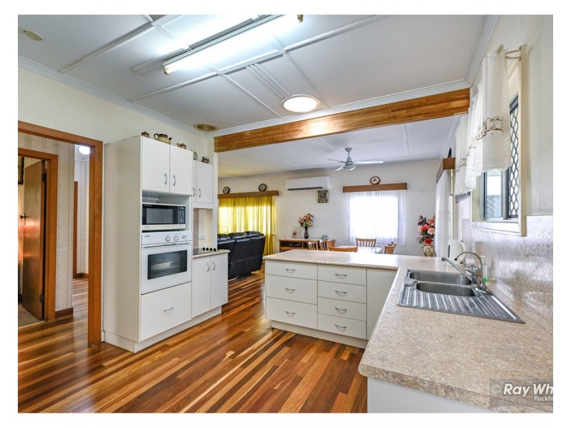 251 Hook Street, Berserker QLD 4701
