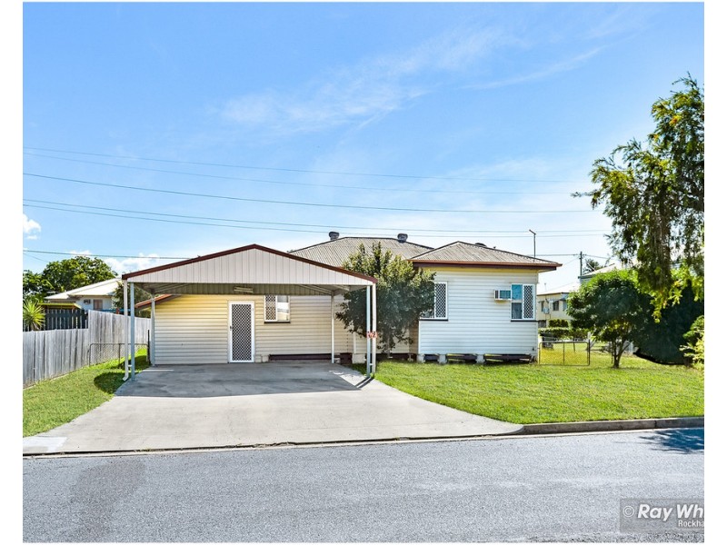 62 Park Street, Park Avenue QLD 4701