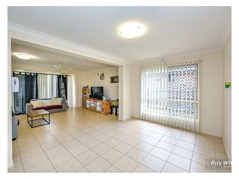 5 William Close, Gracemere QLD 4702