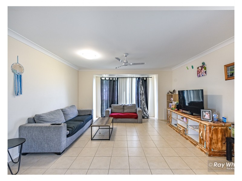 5 William Close, Gracemere QLD 4702