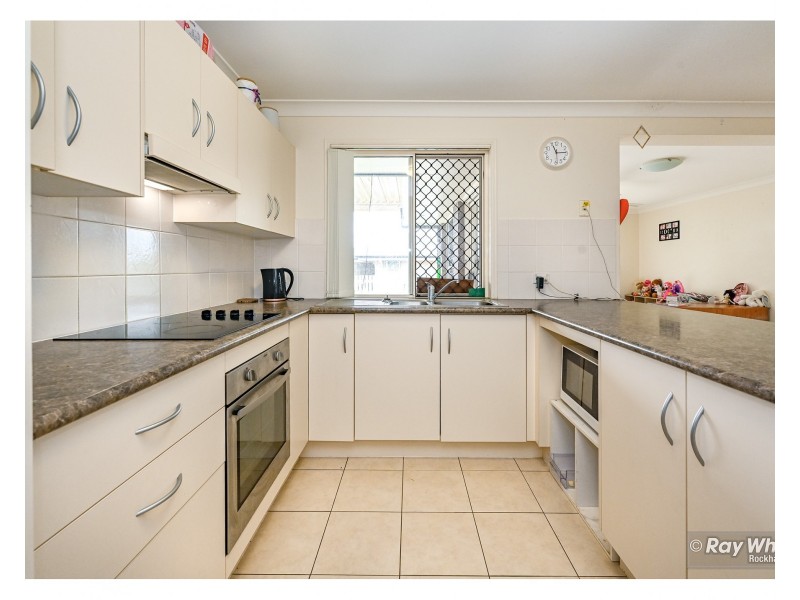 5 William Close, Gracemere QLD 4702