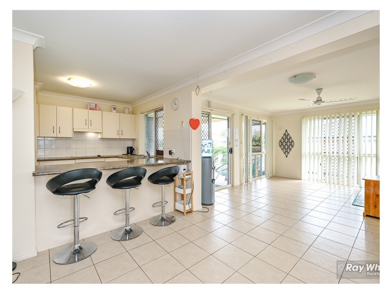 5 William Close, Gracemere QLD 4702