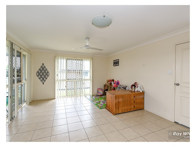5 William Close, Gracemere QLD 4702
