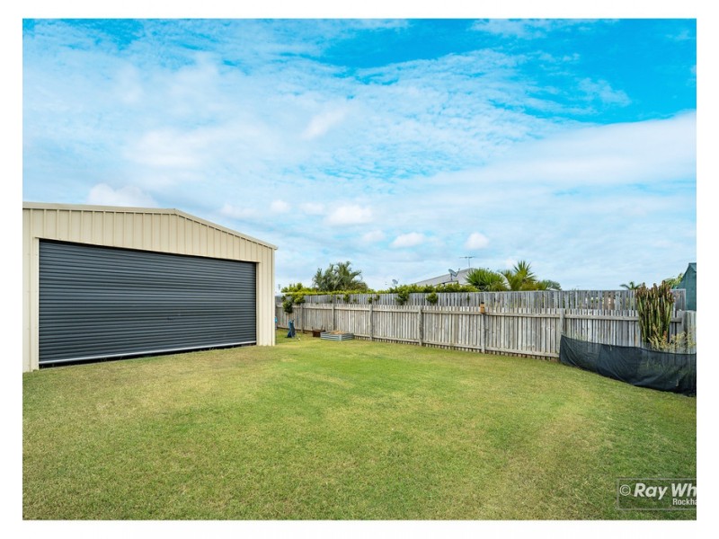 5 William Close, Gracemere QLD 4702
