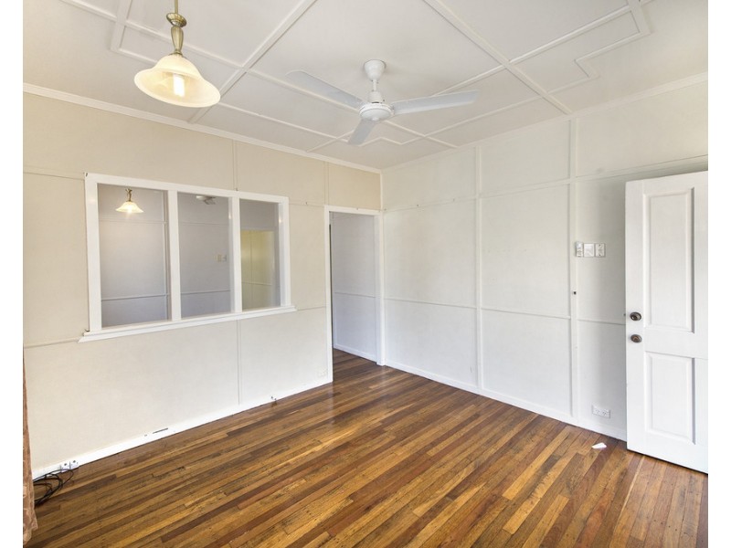 24 Eton Street, West Rockhampton QLD 4700