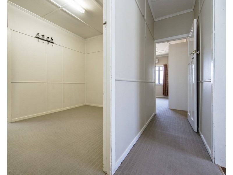 24 Eton Street, West Rockhampton QLD 4700