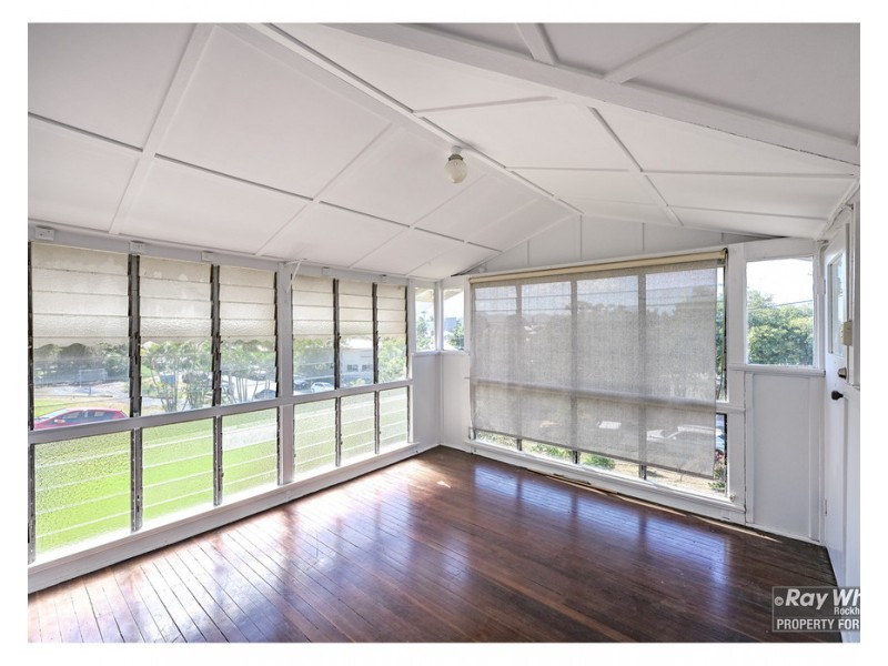 24 Kellow Street, The Range QLD 4700