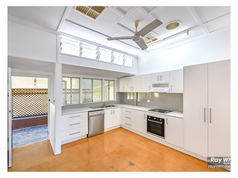 24 Kellow Street, The Range QLD 4700