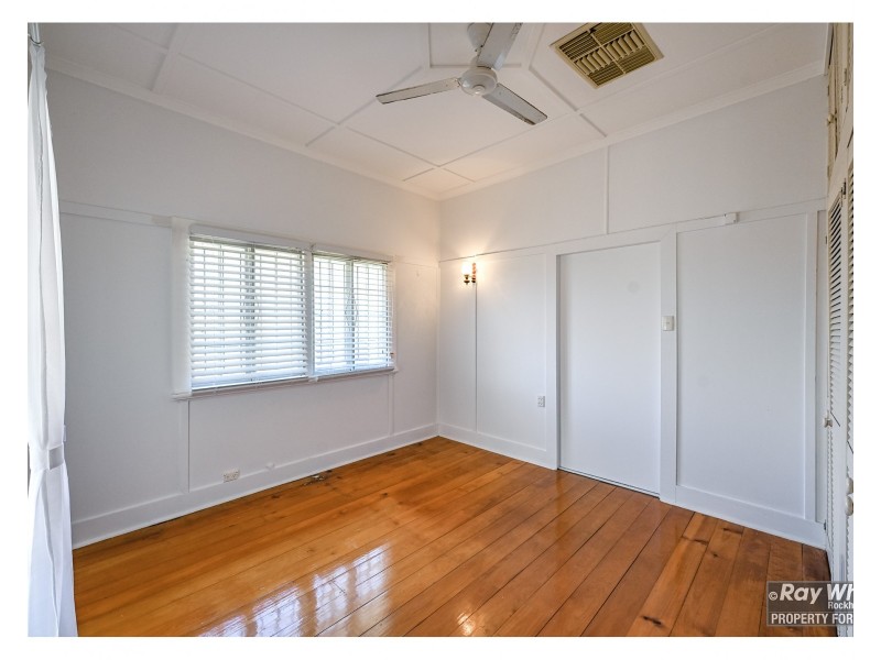 24 Kellow Street, The Range QLD 4700