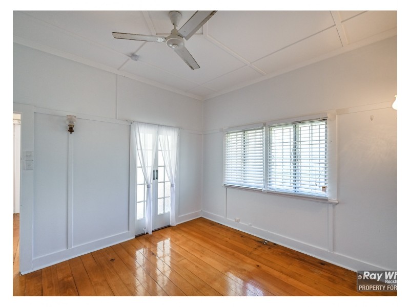 24 Kellow Street, The Range QLD 4700