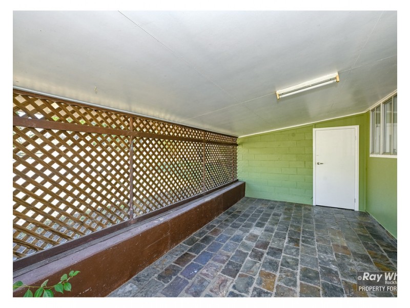 24 Kellow Street, The Range QLD 4700